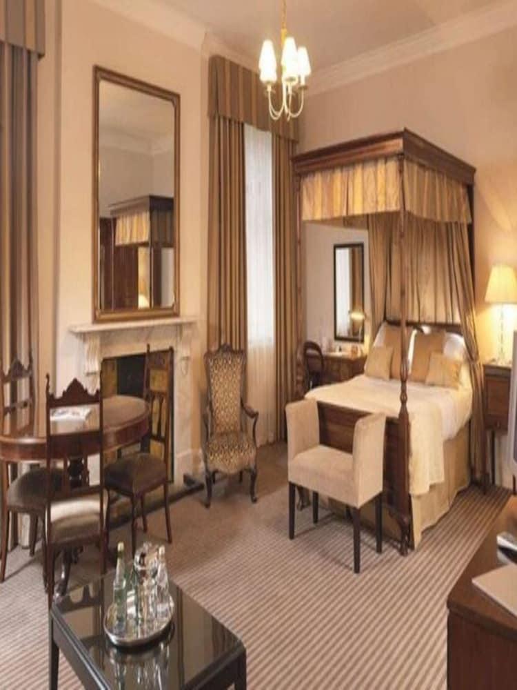 Macdonald Frimley Hall Hotel & Spa Camberley Exteriör bild